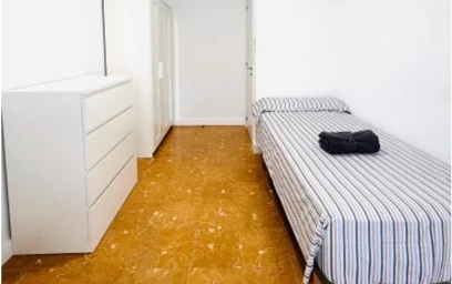 Quarto privado em C. Gral. Martín de la Carrera, imagem 2 de 19