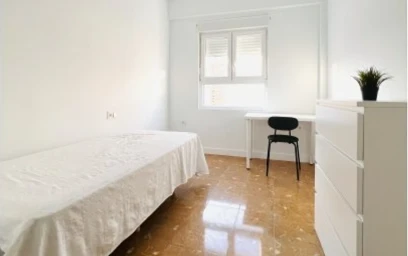 Quarto privado em C. Gral. Martín de la Carrera, imagem 4 de 19