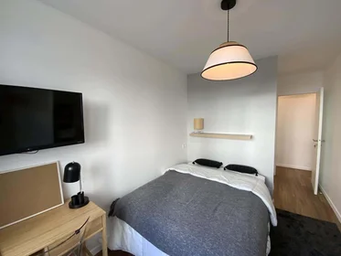 Özel oda konumu 71 Rue Louis Blanc, 76100 Rouen, France, 1 6 görüntüsü