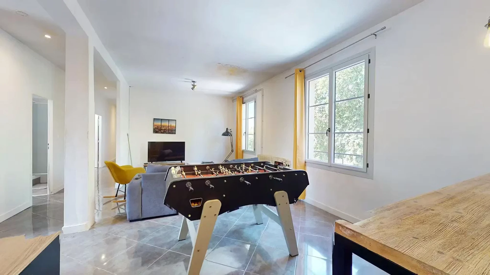 Budget-friendly student room close to campus in 
