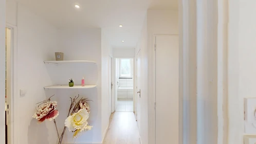 Habitación privada en 14 Avenue Malherbe, imagen 22 de 28
