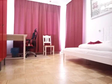 Stanza privata in Liivamäe, Kesklinn, immagine 2 di 10