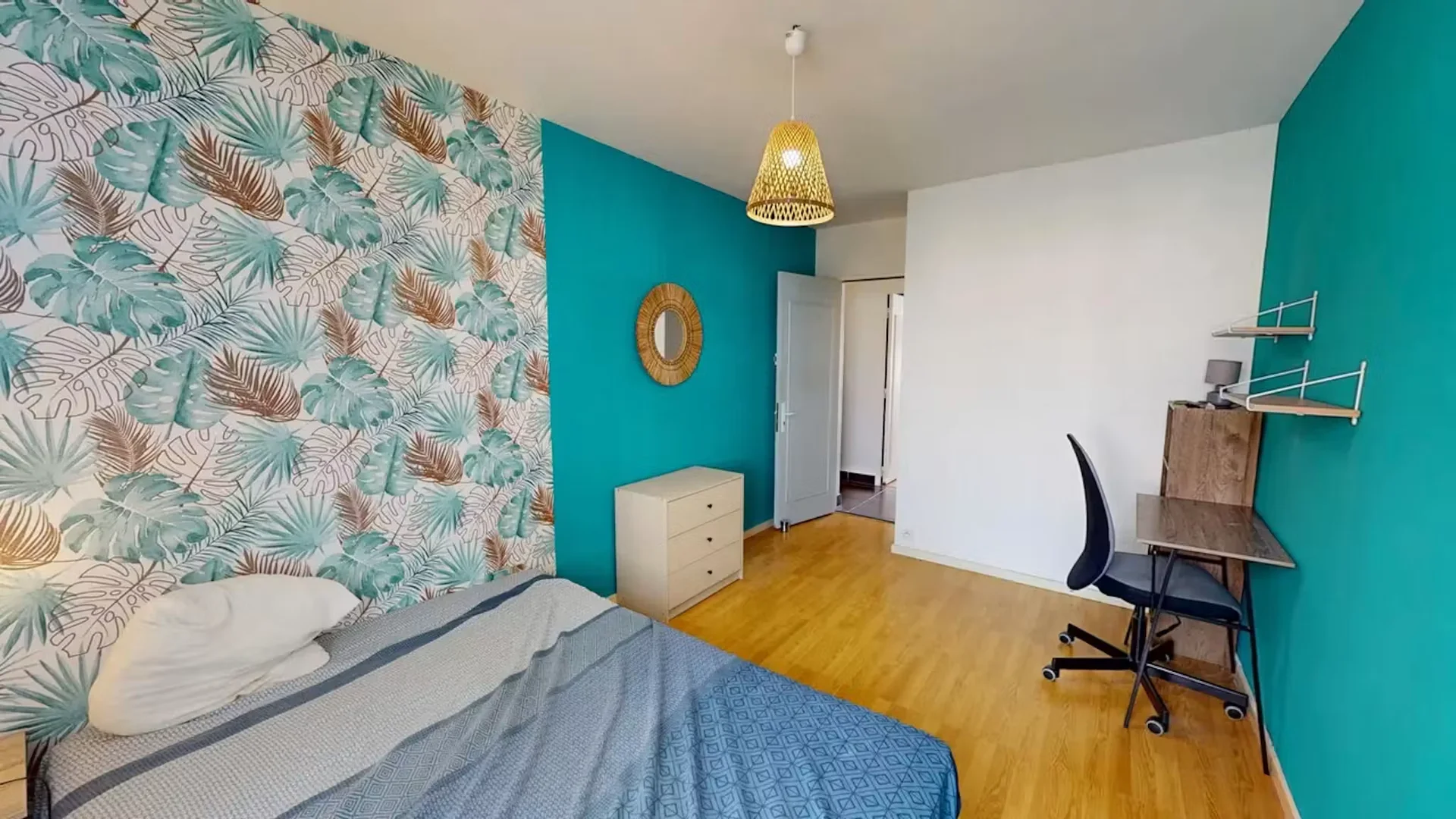 Chambre d'étudiant confortable et spacieuse dans