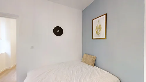 Quarto privado em 40 Boulevard de Lyon, imagem 19 de 23