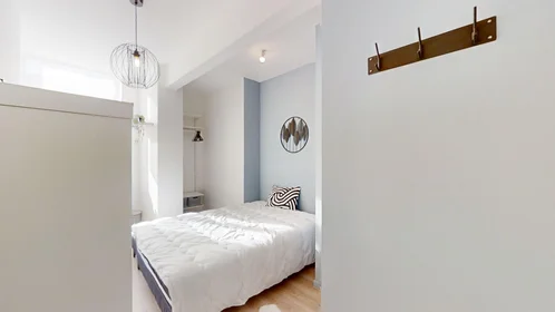 Quarto privado em 40 Boulevard de Lyon, imagem 15 de 22