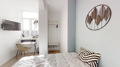 Quarto privado em 40 Boulevard de Lyon, imagem 19 de 22
