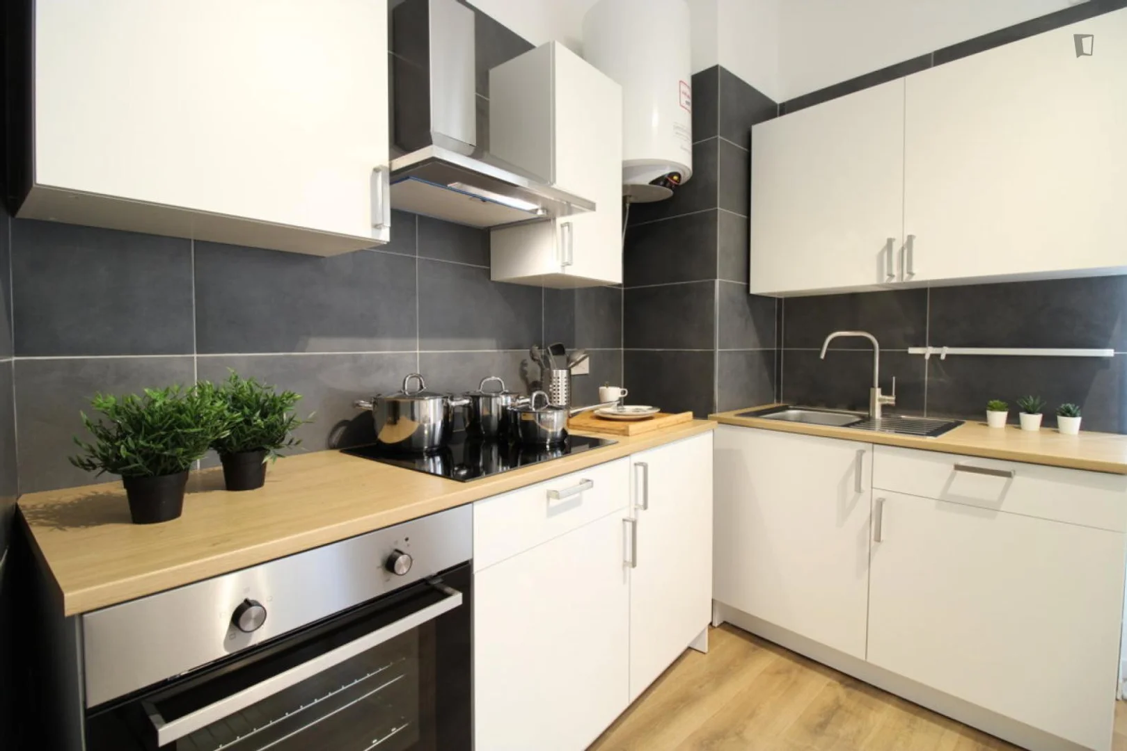 Quarto amigo do estudante em  com comodidades modernas