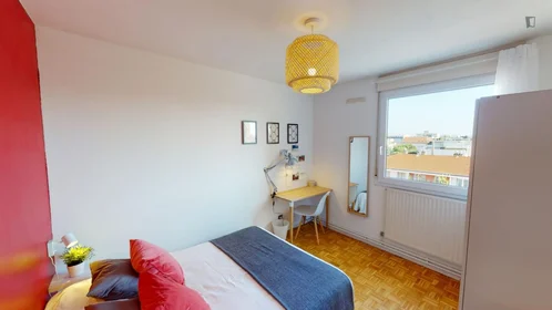 Privatzimmer in der Rue Marius Berliet, bild 1 von 13