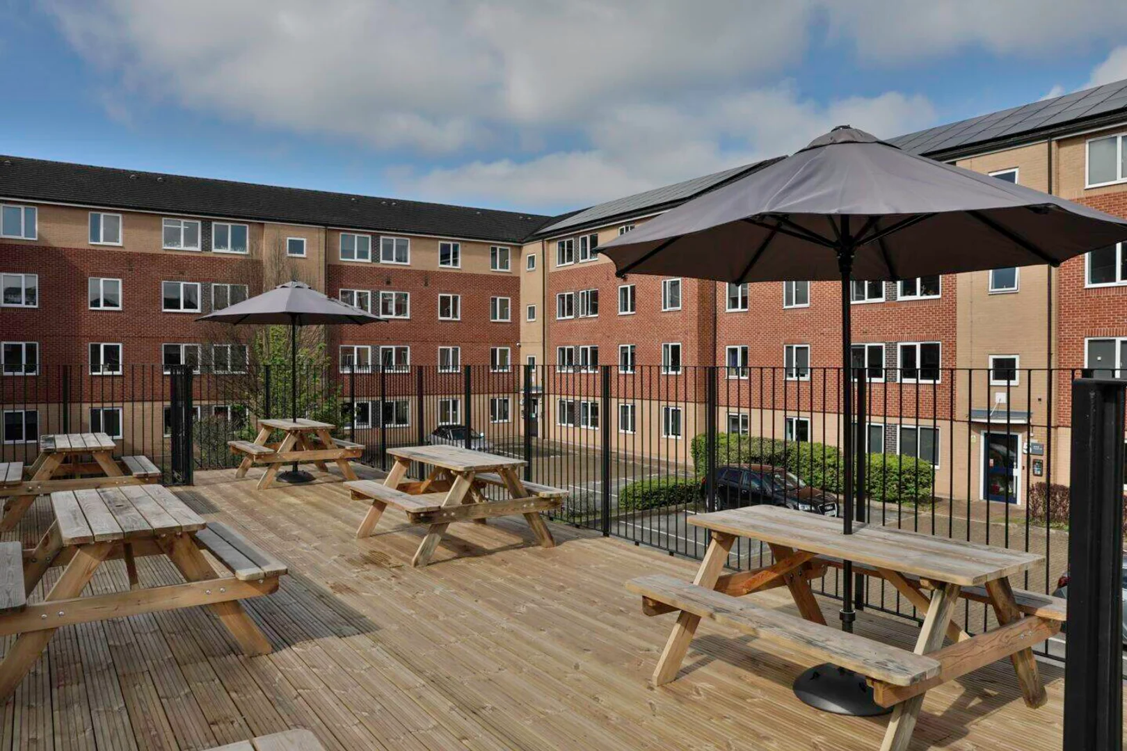 Compact studio apartment ideal for students in 