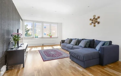 Alojamiento con 3 habitaciones en {area}