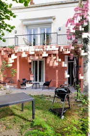 Quarto privado em 12 Rue Frantz Despagnet, 33000 Bordeaux, France, imagem 13 de 16