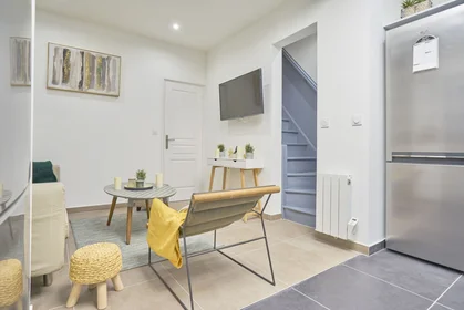 Özel oda konumu 9 rue Kléber, 7 17 görüntüsü