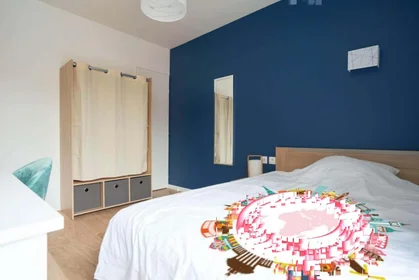 Chambre privée à 89 Rue d'Isly, 59000 Lille, France, image 3 de 12