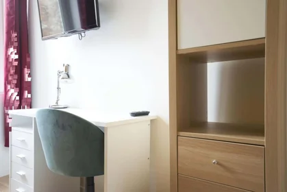 Chambre privée à 89 Rue d'Isly, 59000 Lille, France, image 4 de 24