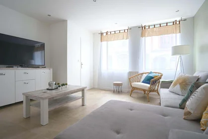 Chambre privée à 89 Rue d'Isly, 59000 Lille, France, image 9 de 24
