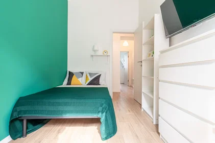 Quarto privado em Via Dante di Nanni, Cenisia, imagem 1 de 9