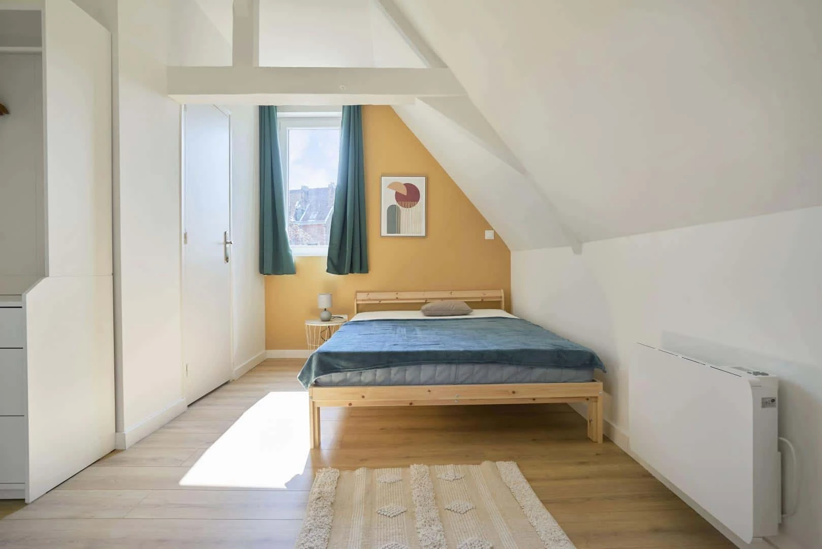 Komfortables und geräumiges Studentenzimmer in 