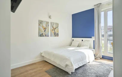 {area} de ortak bir dairede kiralık oda