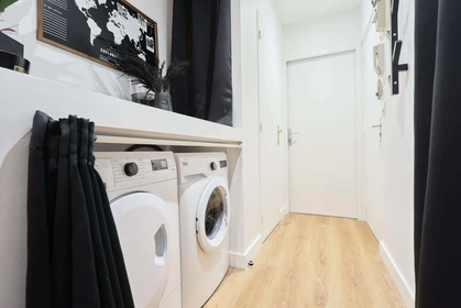 Habitación privada en 69 Rue Chanzy, 51100 Reims, France, imagen 24 de 24