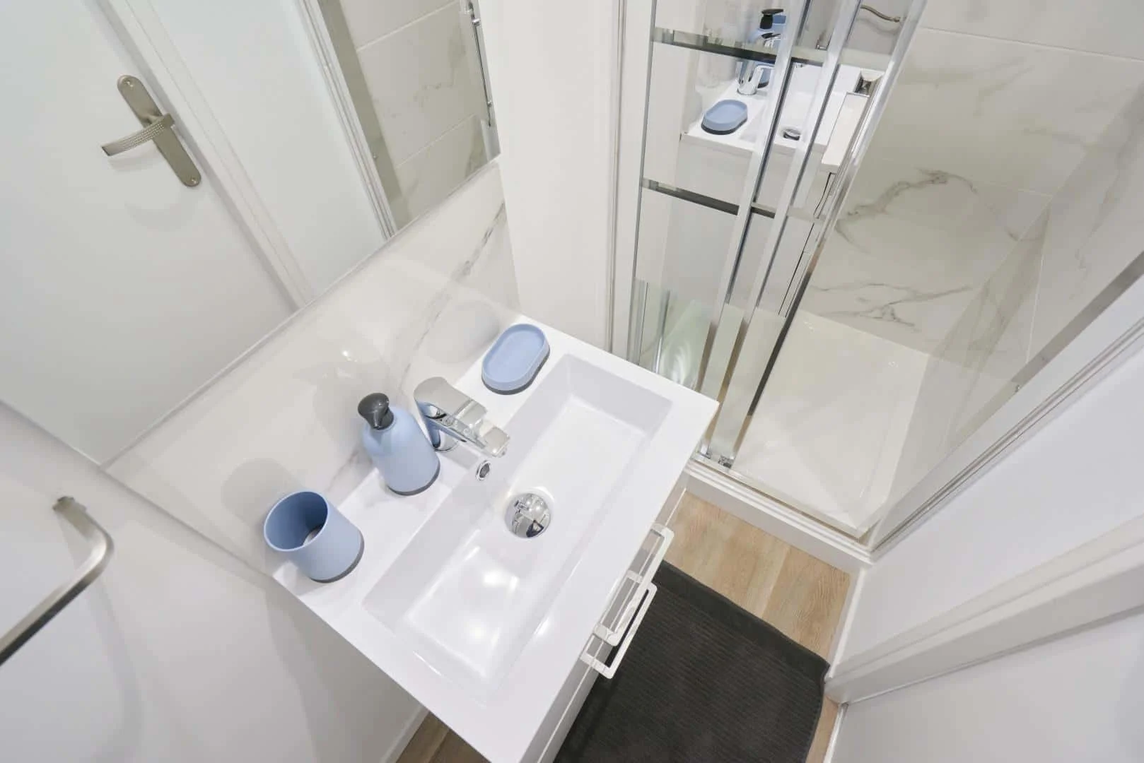 Habitación para estudiantes en  con modernas comodidades