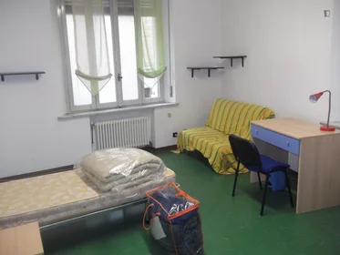 Özel oda konumu Strada Garibaldi, 2 8 görüntüsü