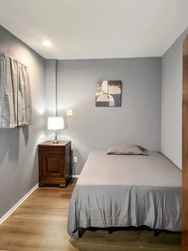 Cheap private room in Fort-worth