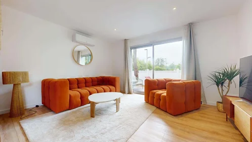 Habitación privada en 48 Rue Henri de Sahuque, 31400 Toulouse, France, imagen 20 de 28