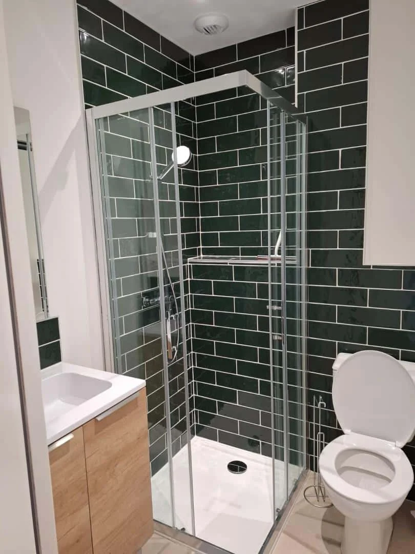 Habitación estudiantil económica con ubicación conveniente en