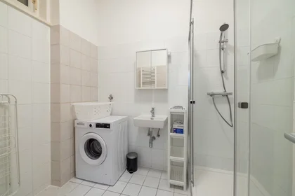Quarto privado em Nickelgasse, Leopoldstadt, imagem 1 de 10