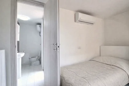 Privatzimmer in der Via dei Lentuli, Tuscolano, bild 1 von 10