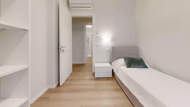 Private room at Via Miranese, Mestre, image 1 of 10
