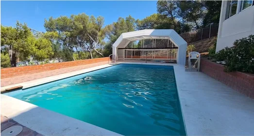 Apartamento inteiro em Passeig del Bosc, , imagem 1 de 9