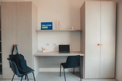 Paylaşımlı oda konumu Via Achille Papa, , 7 9 görüntüsü