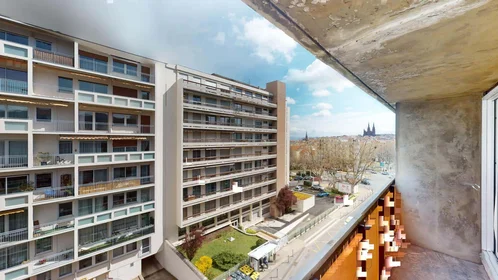 Stanza privata in 3 Av. Raymond Bergougnan, 63100 Clermont-Ferrand, France, immagine 16 di 18