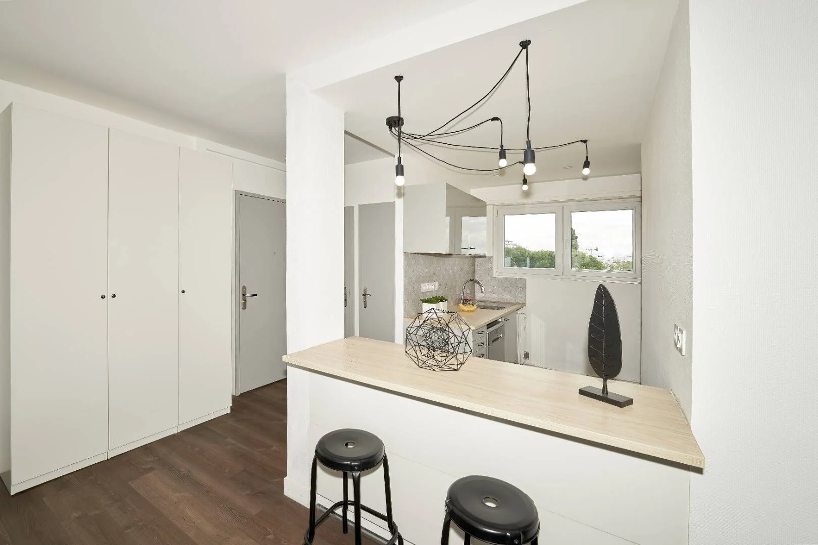 Habitación estudiantil amplia y cómoda en 