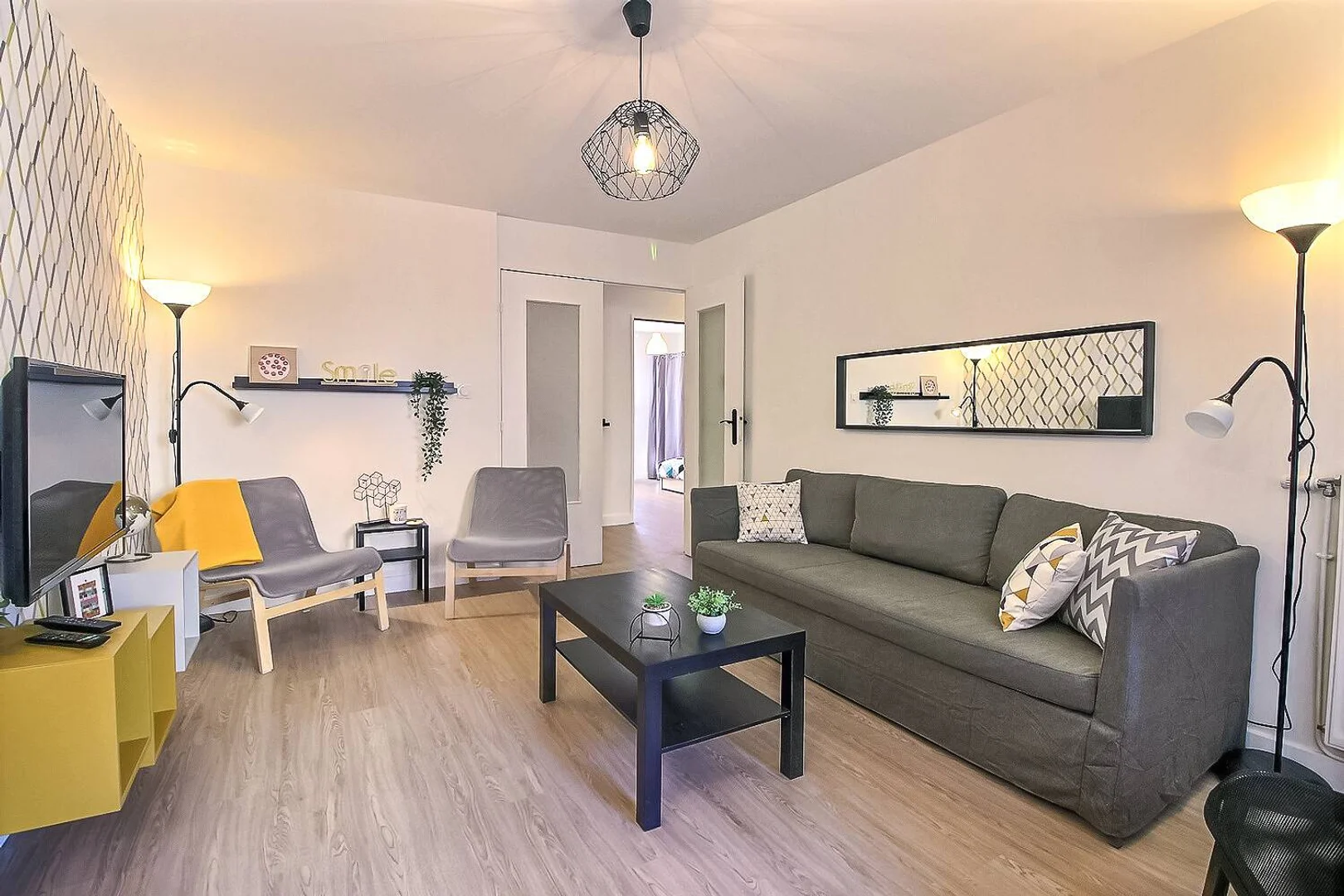 Habitación estudiantil económica con ubicación conveniente en 