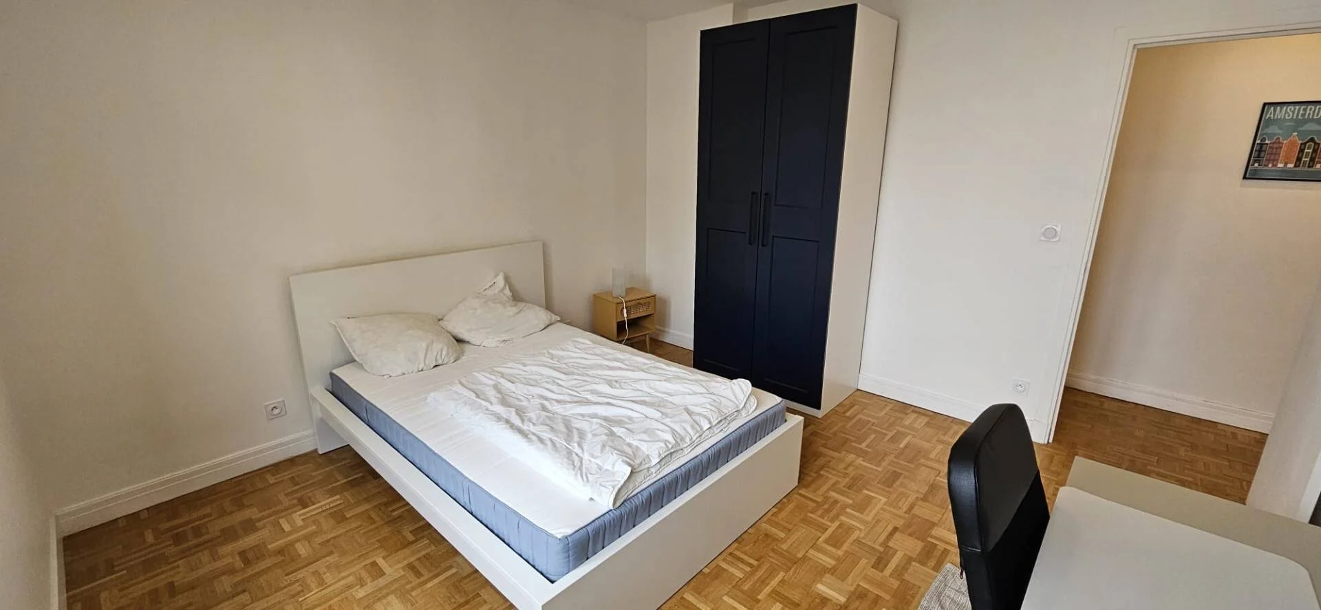 Habitación en apartamento estudiantil en alquiler en , completamente amueblado