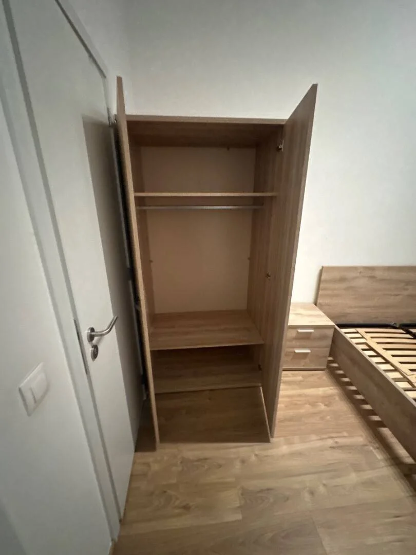 Öğrenciler için rahat oda  bölgesinde mevcut