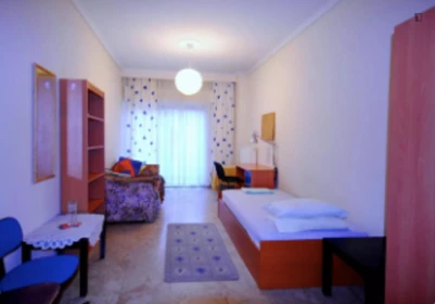 Helles Privatzimmer in Thessaloniki