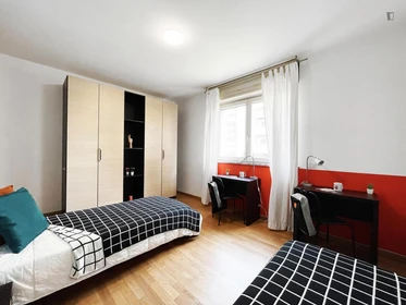 Stanza privata in VIA BERIZZI, immagine 5 di 22