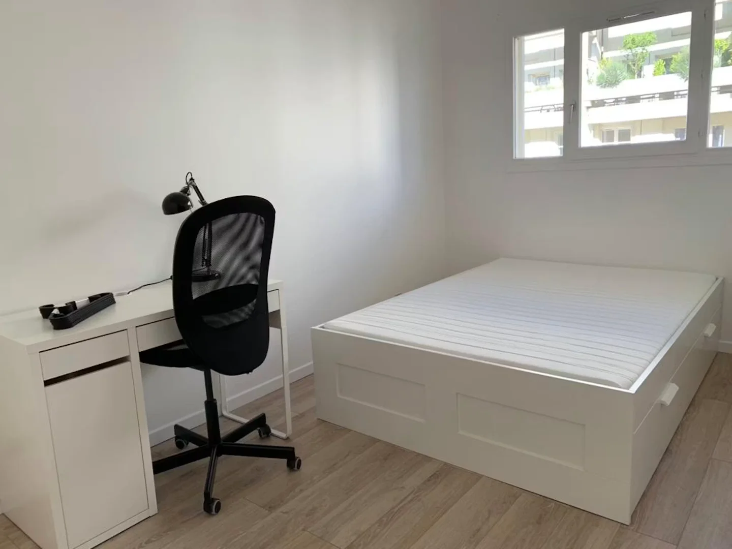 Studentenfreundliches Zimmer in mit modernen Annehmlichkeiten