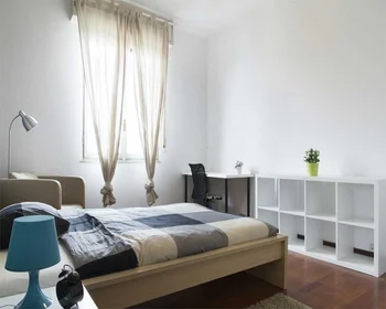 Stanza privata in Via Salvatore Barzilai, immagine 4 di 20