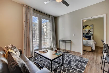 Apartamento inteiro em residência em 1055 E Tropicana Ave, Las Vegas, NV 89119, USA, imagem 31 de 42
