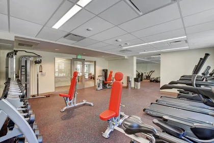 Apartamento inteiro em residência em 1055 E Tropicana Ave, Las Vegas, NV 89119, USA, imagem 26 de 42