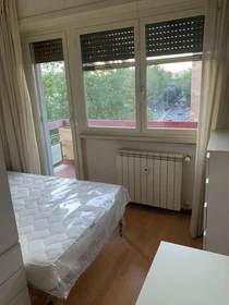 Pokój do wynajęcia we wspólnym mieszkaniu w Roma