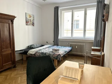 Logement entier à Vrázova 513/9, image 3 de 14