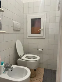 Appartamento intero in Via San Vitale 74, immagine 7 di 10