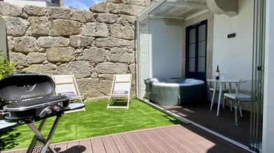 Entire apartment at Rua de Santa Catarina, image 19 of 19