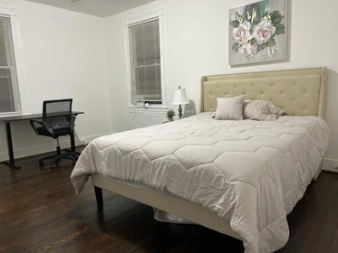 Room for rent with double bed Baltimore