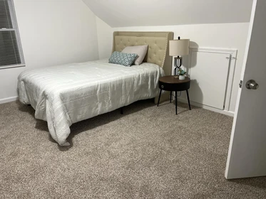 Quarto para alugar com cama de casal em Baltimore